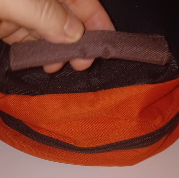 LARGE BASKETBALL BACKPACK BLACK/BLUE MEASURES 16 X 12". - Picture 2 of 7